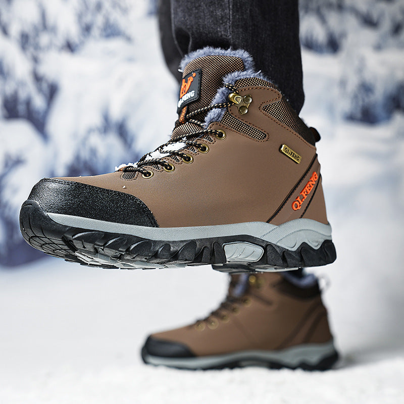Outdoor Fashion Personality Men Travel Shoes